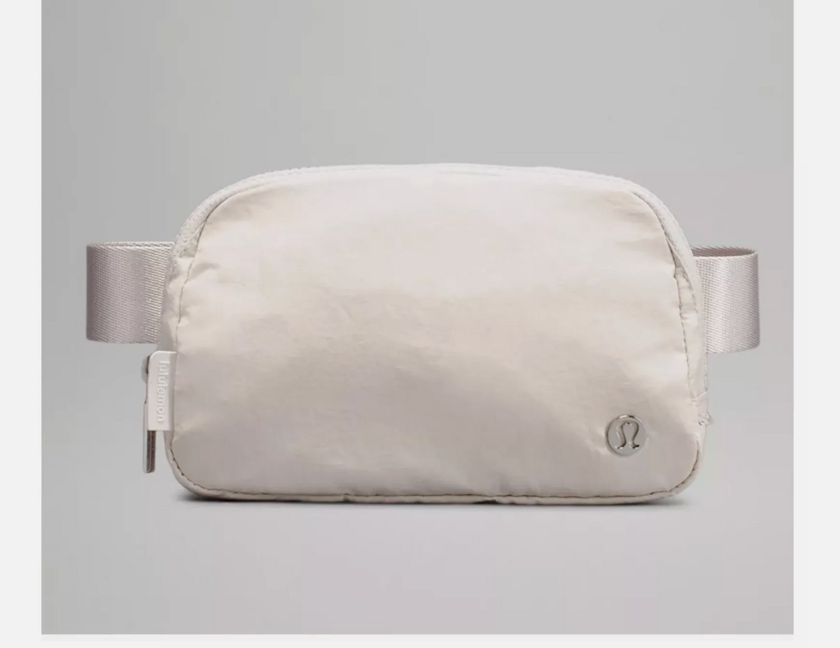 Lululemon Athletica Everywhere Belt Bag